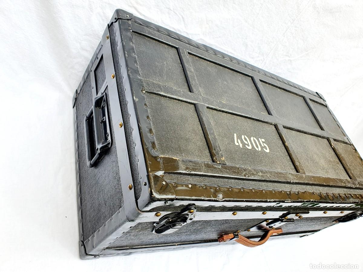 Militaria: Ba&uacute;l, cofre militar suizo. - Foto 2