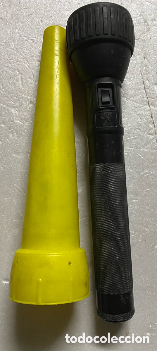 Militaria: LINTERNA GUARDIA CIVIL Y CONO - Foto 1
