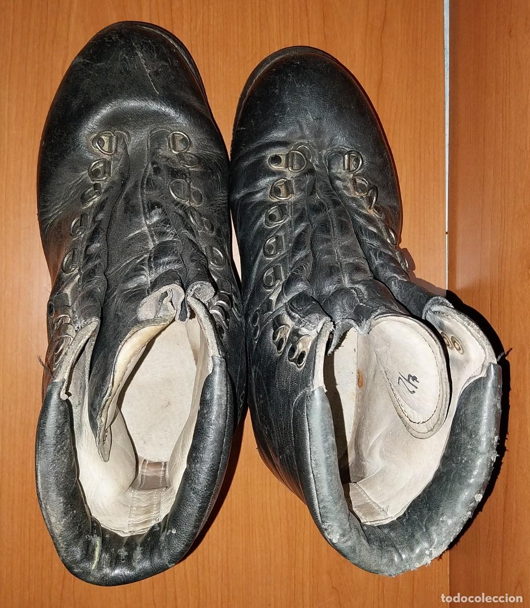 Militaria: Ej&eacute;rcito Espa&ntilde;ol. Botas de Monta&ntilde;a - Foto 3