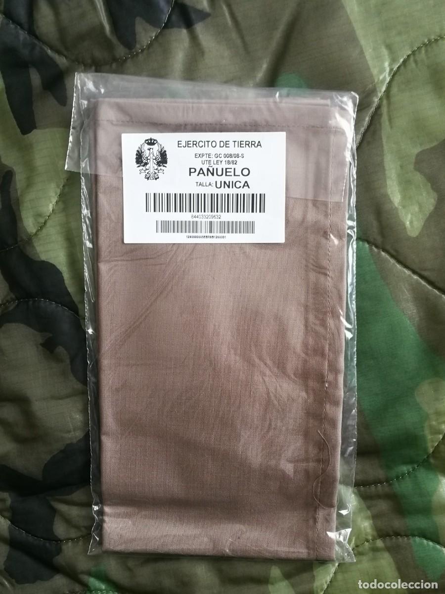 Militaria: PA&Ntilde;UELO DE BOLSILLO EJERCITO TIERRA. ARIDO - Foto 2