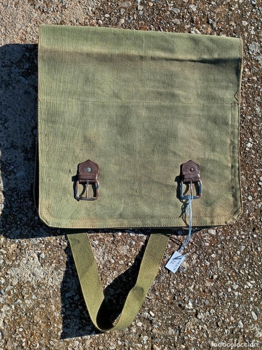 Militaria: Macuto de costado, oficial - Foto 1