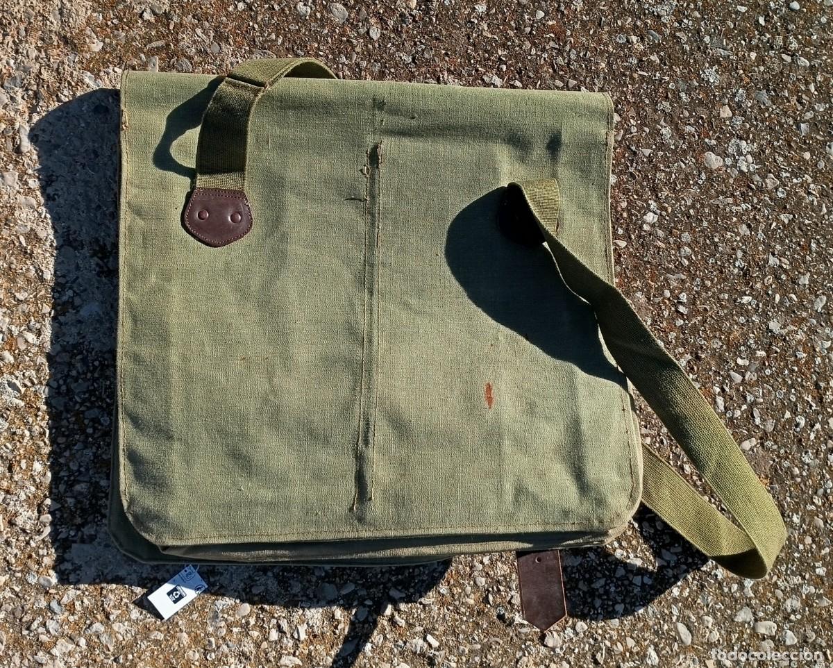 Militaria: Macuto de costado, oficial - Foto 4