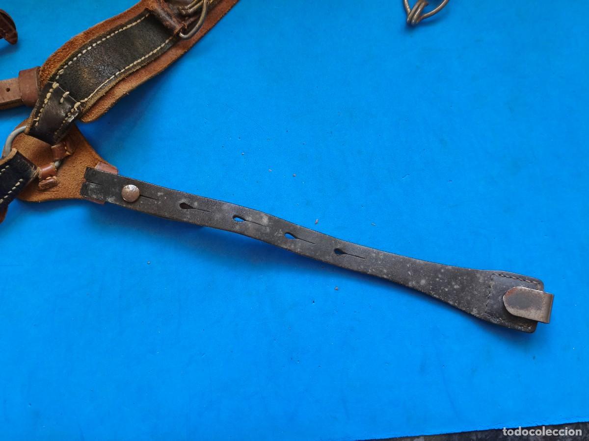 Militaria: Trinchas en Y para &iquest;cintur&oacute;n alem&aacute;n? A catalogar. - Foto 3