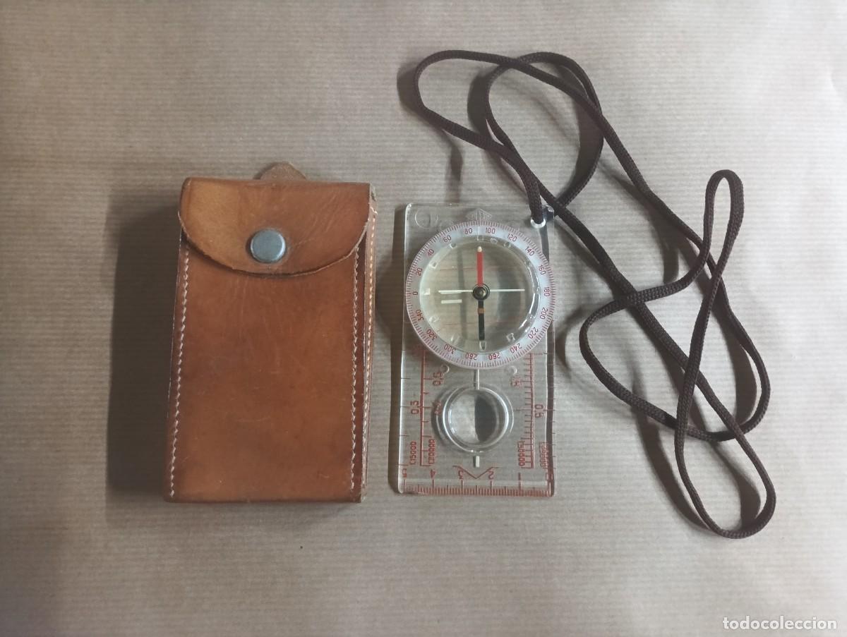 Militaria: Br&uacute;jula reglamentaria - Foto 1