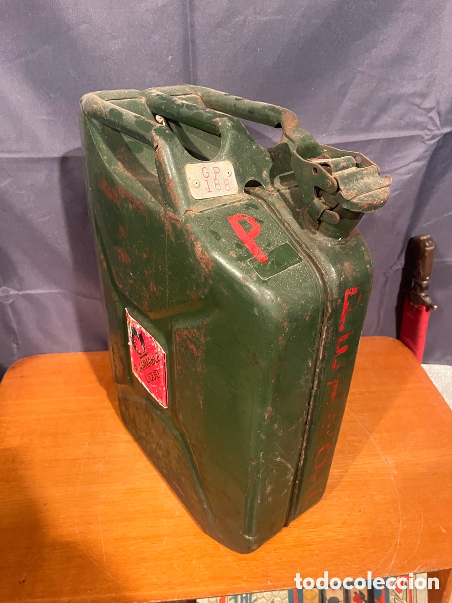 Militaria: Bidon combustible militar - Foto 1