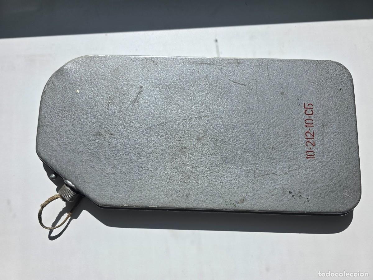 Militaria: Cantimplora de kit de emergencia de piloto militar sovi&eacute;tico, ruso.