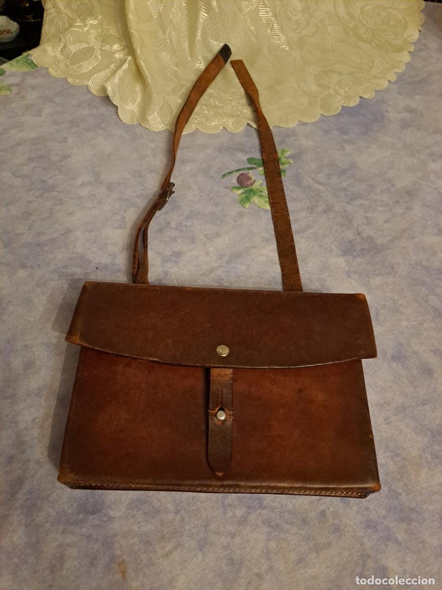 Militaria: Bolso de hombro Militar de oficial suizo de 1970, cuero aut&eacute;ntica