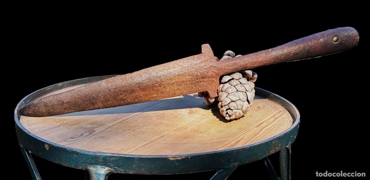 Militaria: ANTIGUO CHUZO ALTOMEDIEVAL &iquest;&Eacute;POCA RECONQUISTA SIGLOS X-XII?