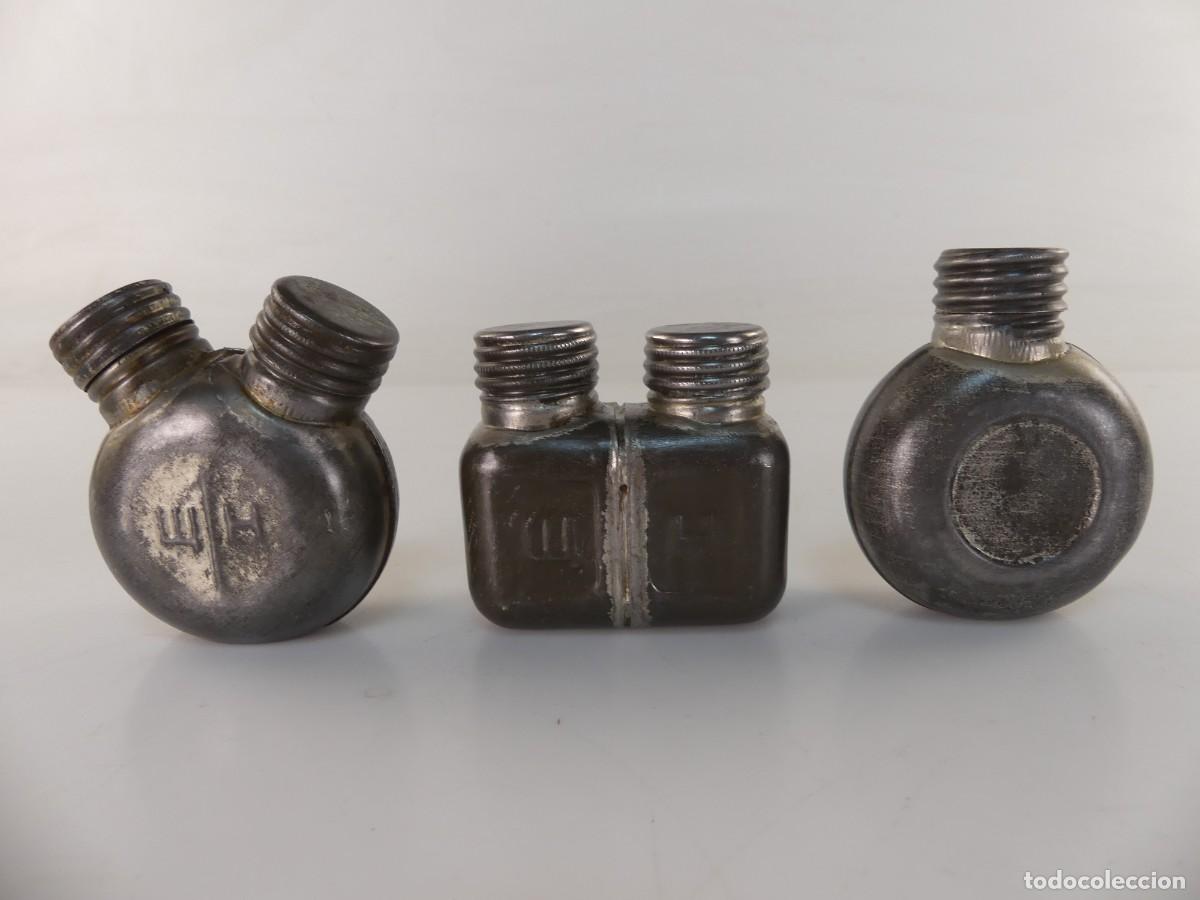 Militaria: Lote de Tres Antiguas Aceiteras Limpieza Armas Ej&eacute;rcito Ruso Guerra USSR AK-47