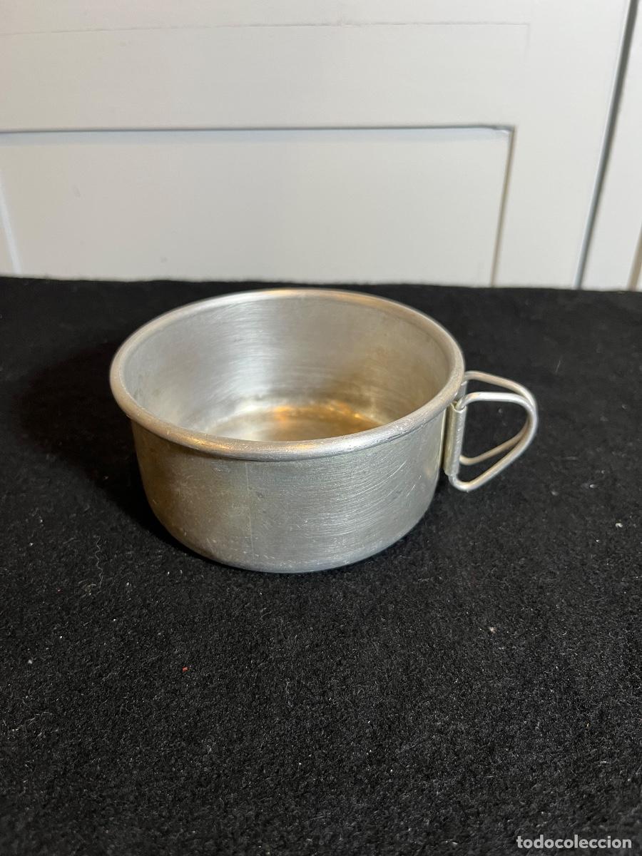 Militaria: Cazo Taza aluminio militar vintage cantimplora campa&ntilde;a camping bushcraft asas plegables