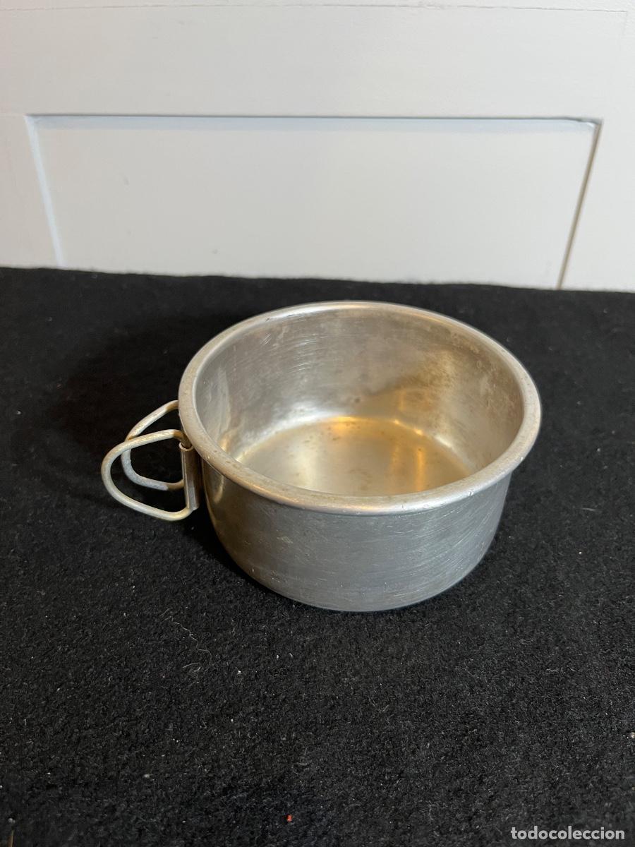 Militaria: Cazo Taza aluminio militar vintage cantimplora campa&ntilde;a camping bushcraft asas plegables