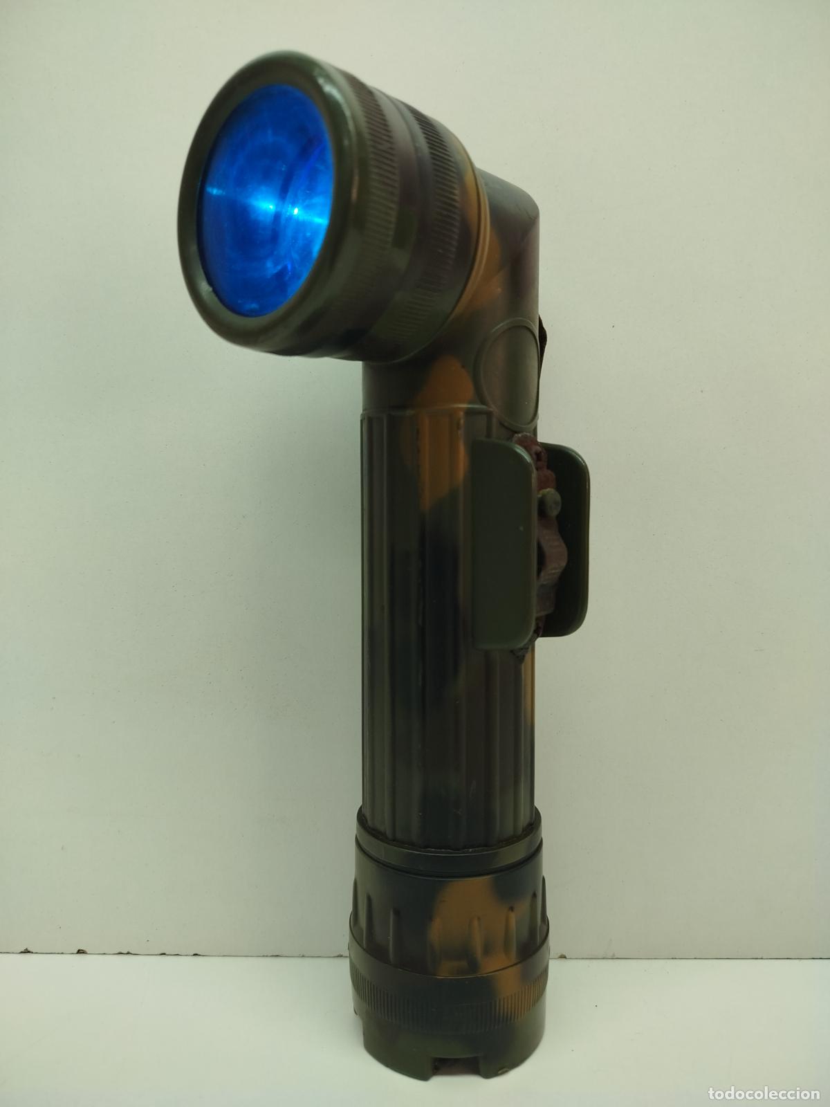 Militaria: LINTERNA MILITAR ACODADA TIPO L DE CAMUFLAJE - CON FILTROS TACTICOS
