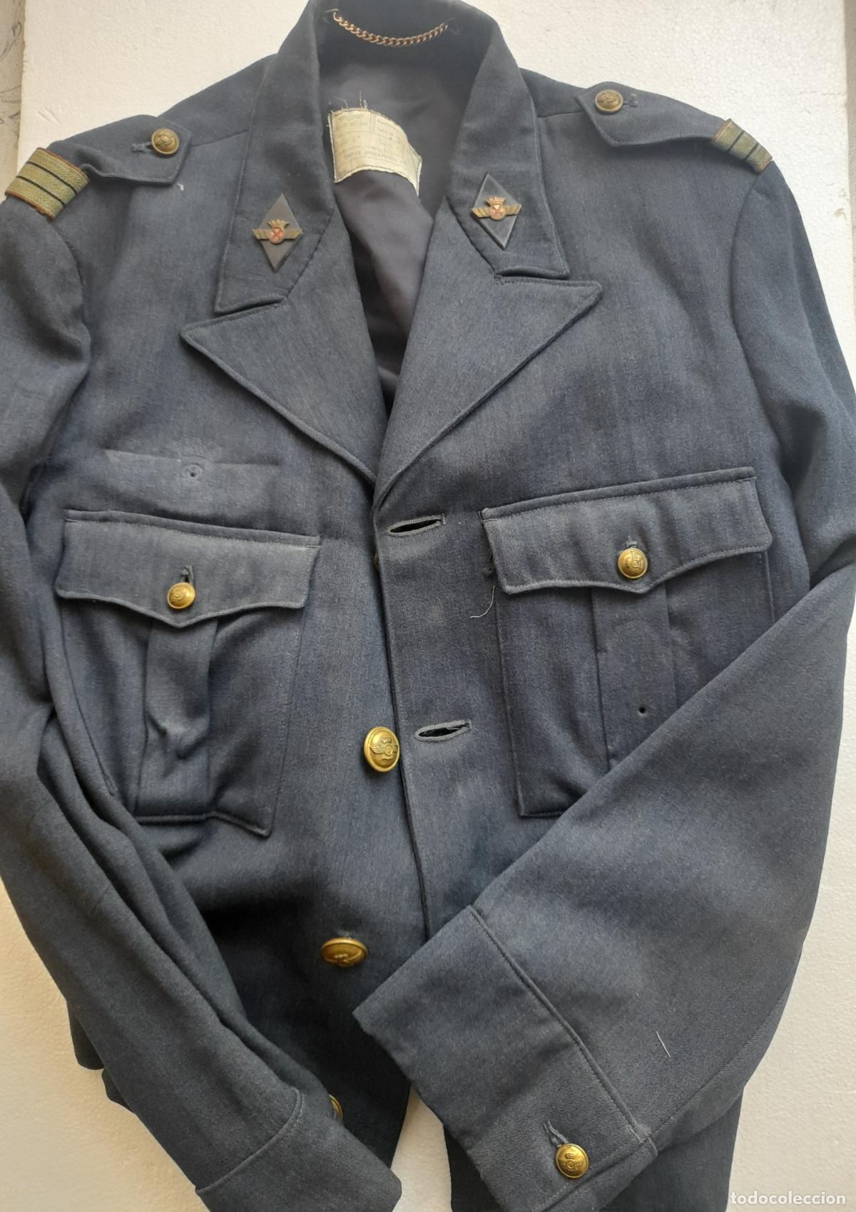 Militaria: Aviaci&oacute;n Ej&eacute;rcito del Aire. Guerrera corte de un cabo especialista a&ntilde;o 1962.