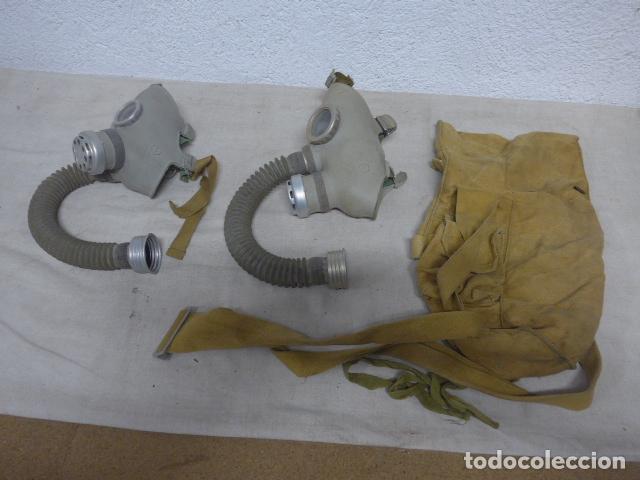 Militaria: Lote 2 antiguas mascaras de gas de ni&ntilde;o ruso + bolsa, caretas antigas, URSS comunista