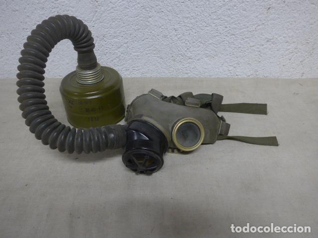 Militaria: Antigua mascara de gas rusa de tubo, original, URSS comunista, careta antigas.