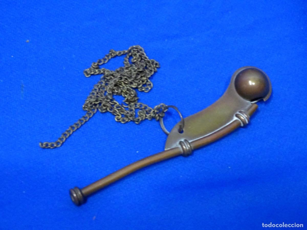 Militaria: SILBATO PIT&Oacute; DE MARINERO CONTRAMAESTRE.