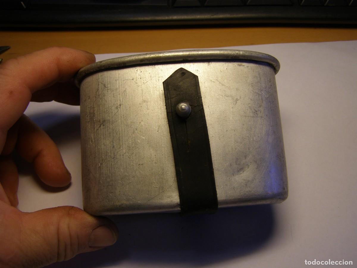 Militaria: Vaso de campa&ntilde;a espa&ntilde;ol, Guerra Civil Espa&ntilde;ola, principio a&ntilde;os 40.