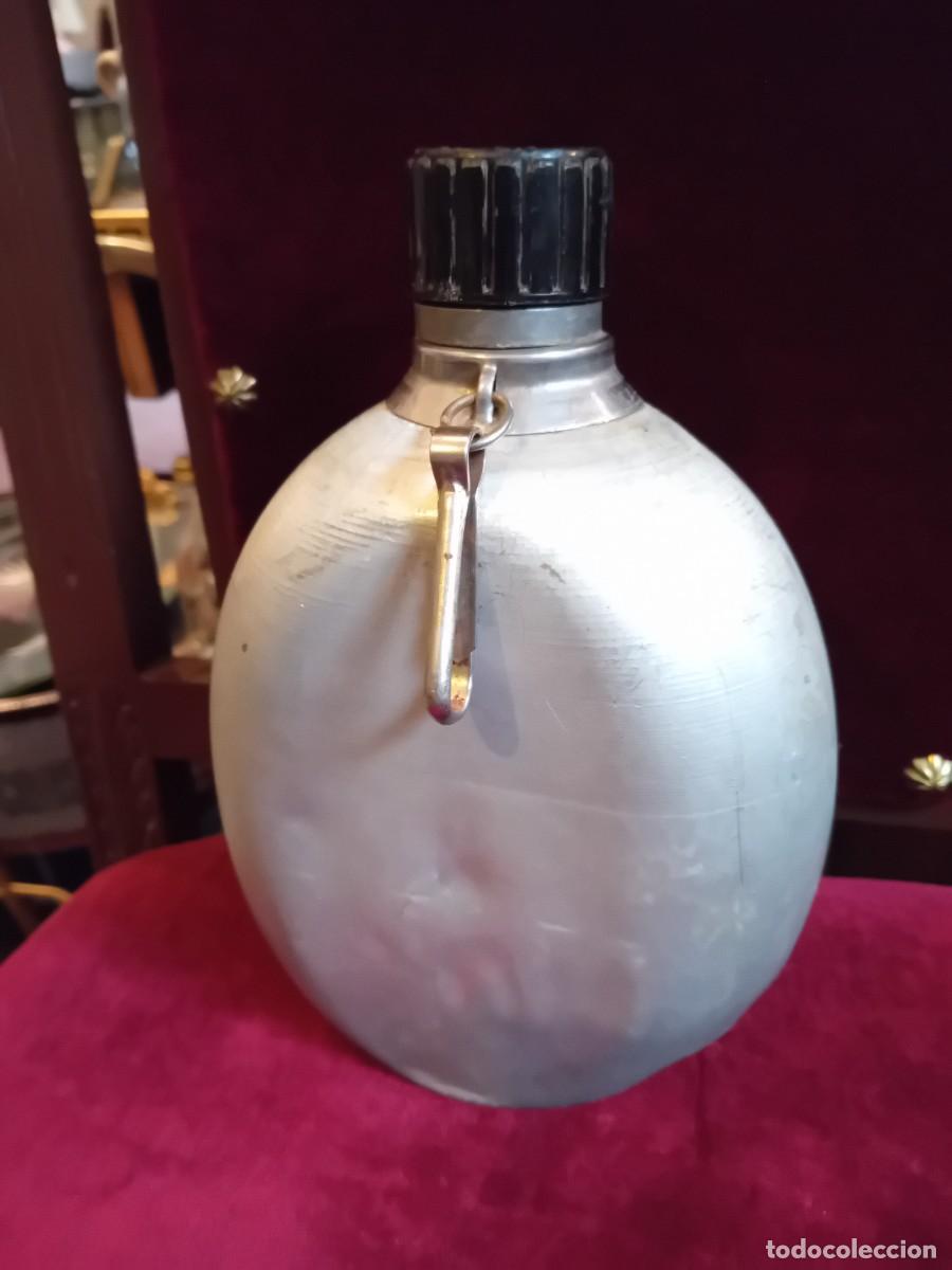 Militaria: Cantimplora de aluminio antigua