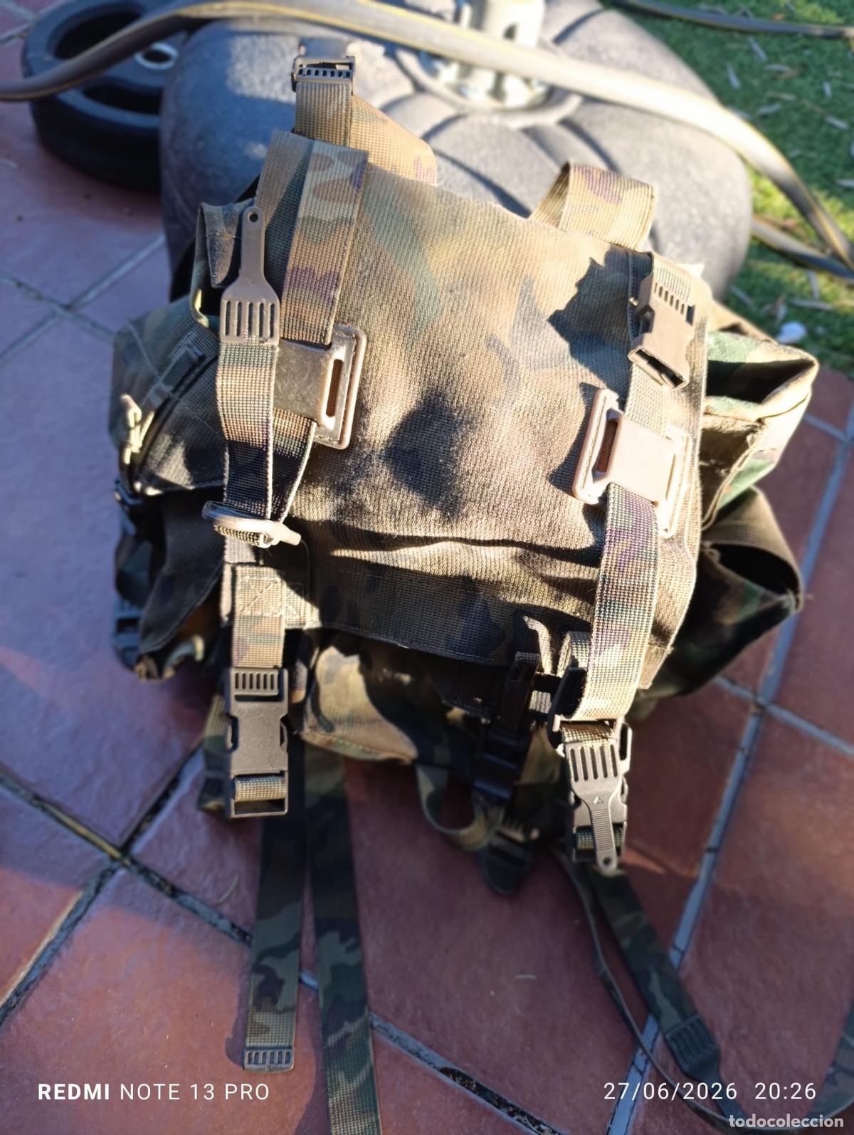 Military Antiques: MOCHILA EJERCITO DE COMBATE CAMUFLAJE.