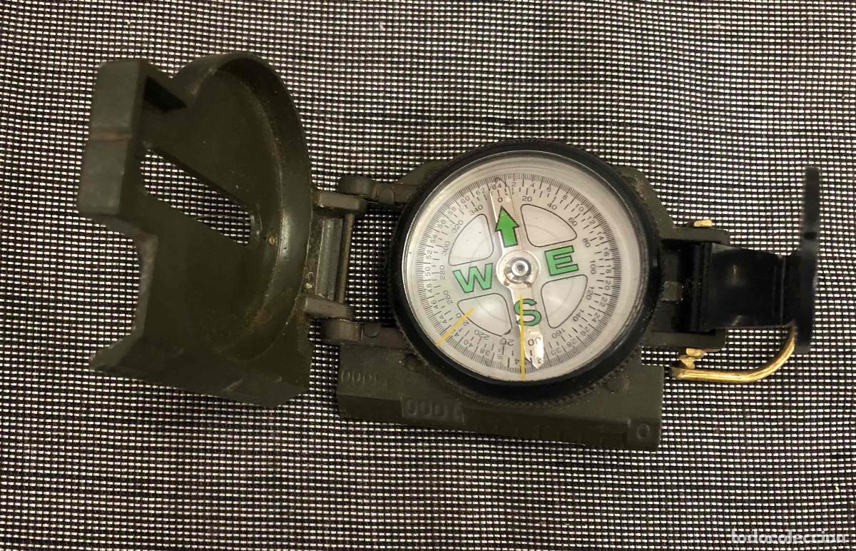 Militaria: ANTIGUA BRUJULA MILITAR