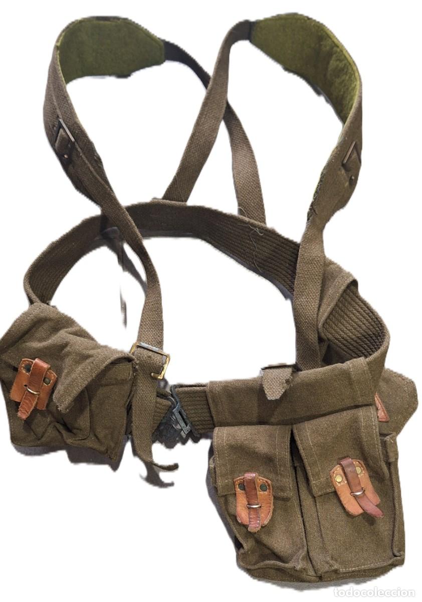 Militaria: CORREAJE, TRINCHAS, CARTUCHERAS CENTRIFUGADO. Y MACUTO LONA .COES, TROPAS DE MONTA&Ntilde;A, ETC
