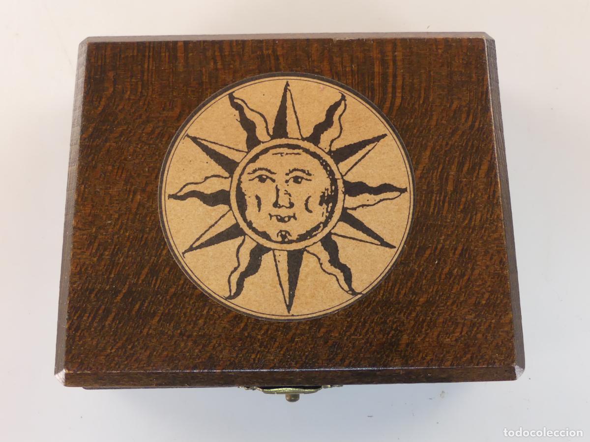 Militaria: BR&Uacute;JULA Y RELOJ DE SOL DE MADERA OBJETO DE COLECCI&Oacute;N - Foto 5