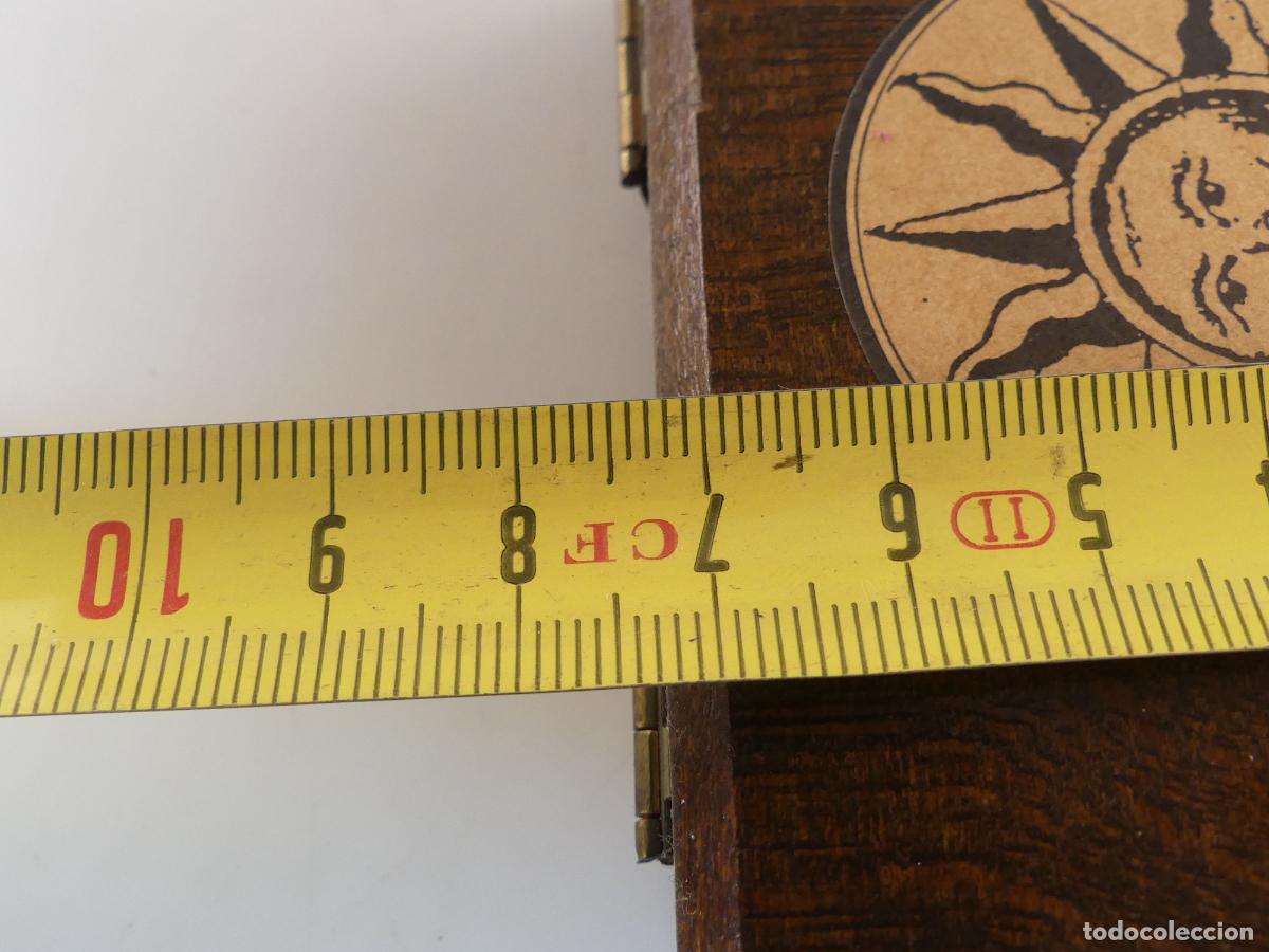 Militaria: BR&Uacute;JULA Y RELOJ DE SOL DE MADERA OBJETO DE COLECCI&Oacute;N - Foto 7