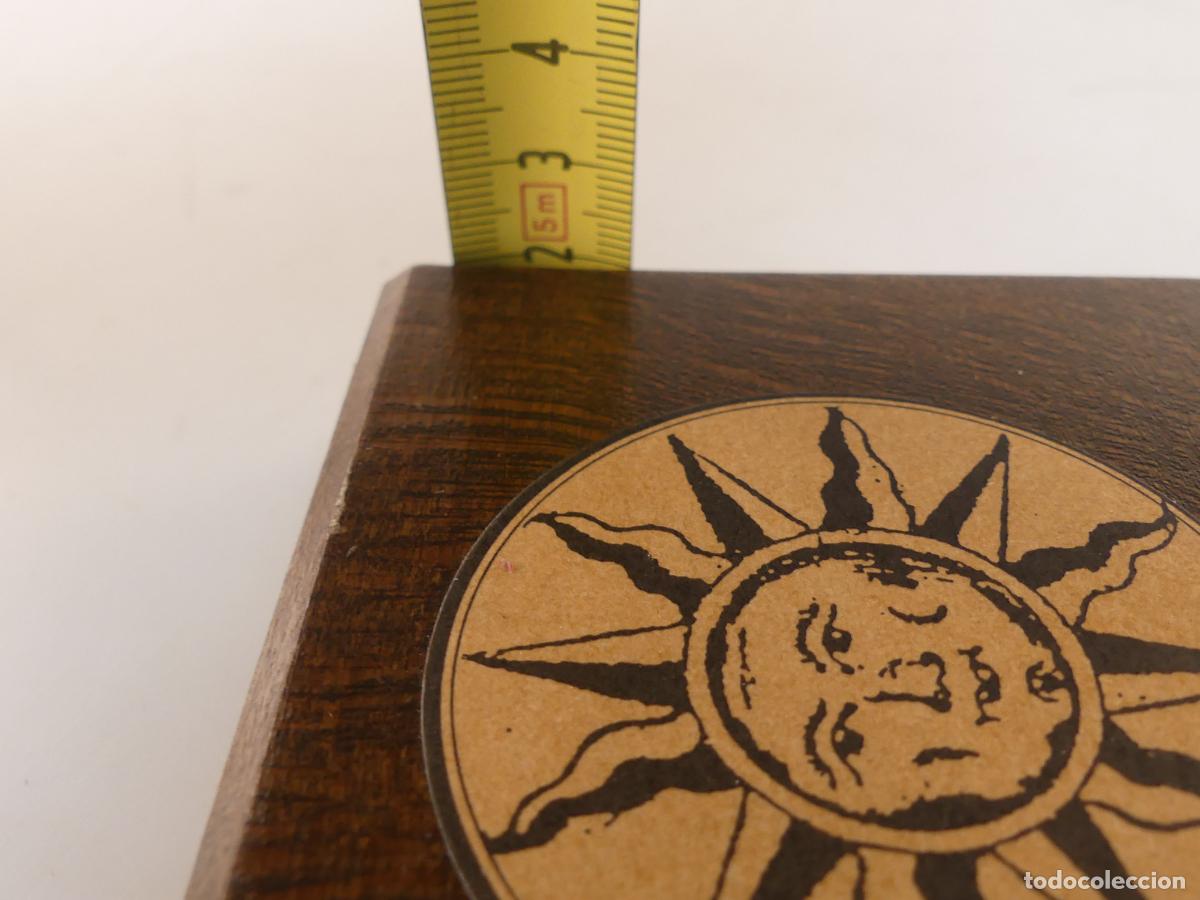 Militaria: BR&Uacute;JULA Y RELOJ DE SOL DE MADERA OBJETO DE COLECCI&Oacute;N - Foto 8