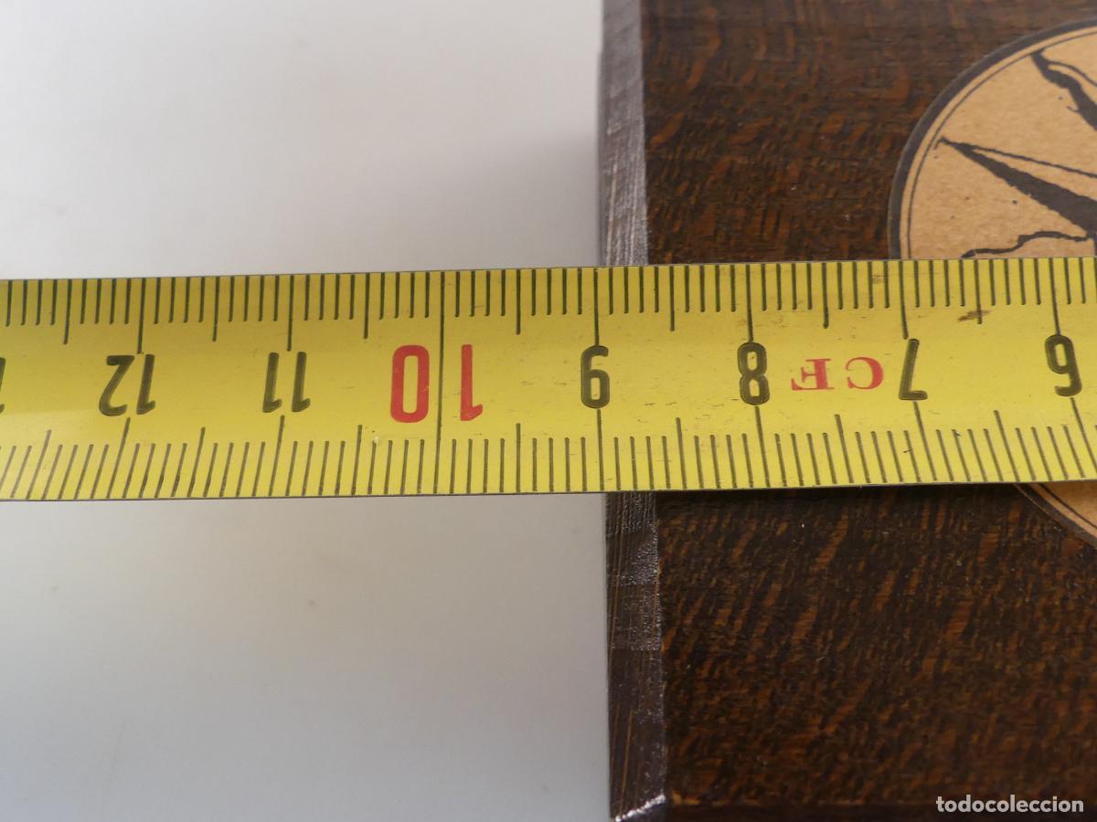 Militaria: BR&Uacute;JULA Y RELOJ DE SOL DE MADERA OBJETO DE COLECCI&Oacute;N - Foto 9