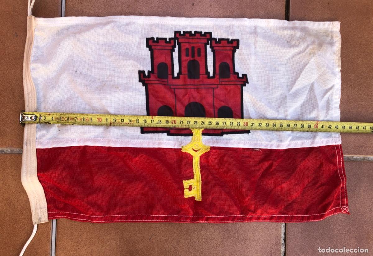 Militaria: BANDERA DE BARCO DE GIBRALTAR.