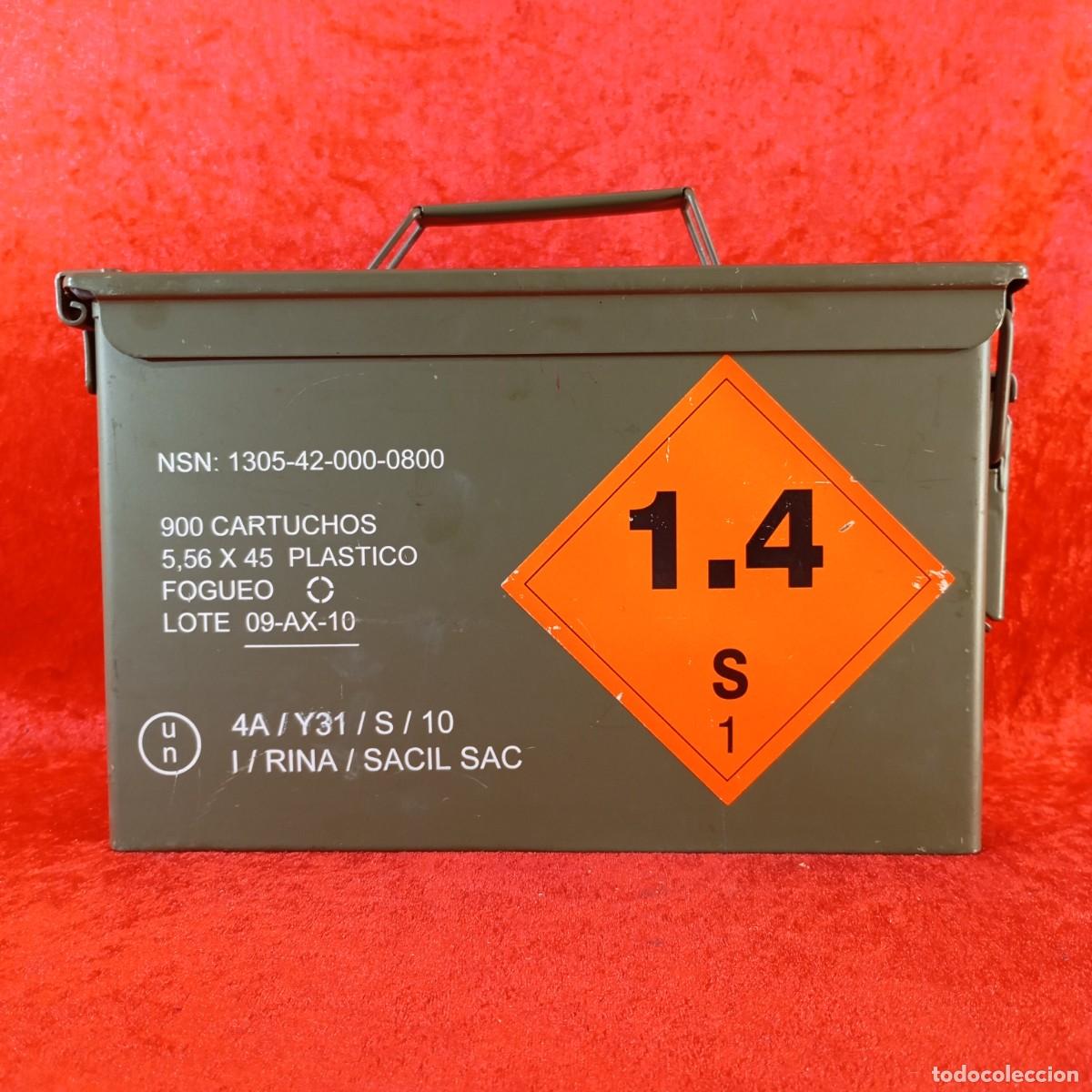 Militaria: CAJA DE MUNICI&Oacute;N ORIGINAL - 900 CARTUCHOS DE FOGUEO - 5,56 X 45 PLASTICO - 30 X 18,5 X 15,5 CM