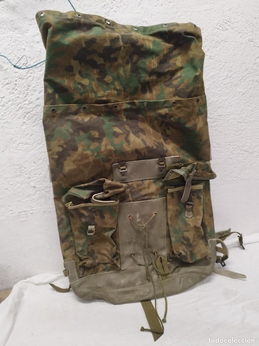 Militaria: Gran Mochila militar de camuflaje, del ejercito espa&ntilde;ol.