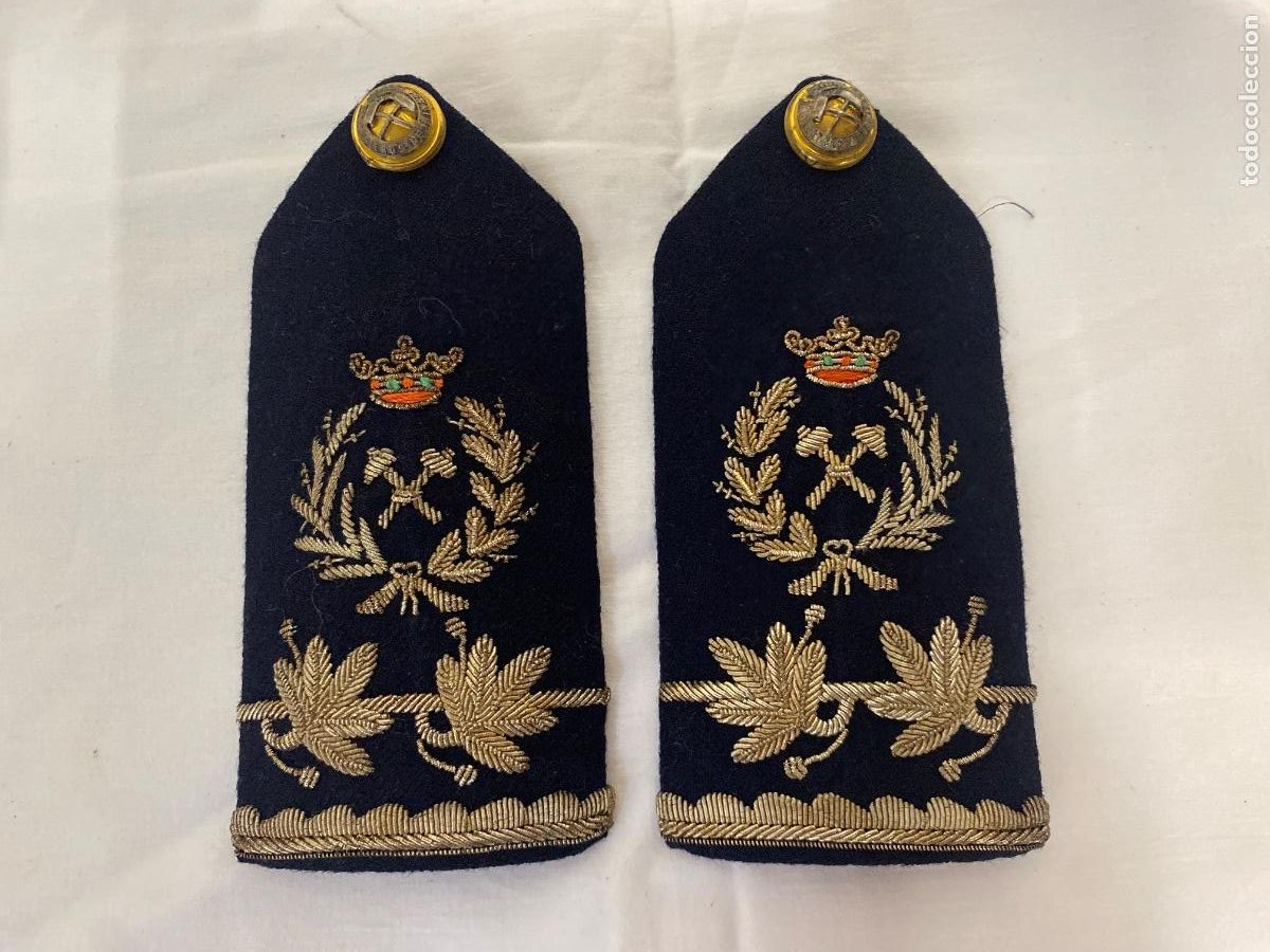 Militaria: HOMBRERAS ANTIGUAS DE INGENIERO DE CAMINOS.