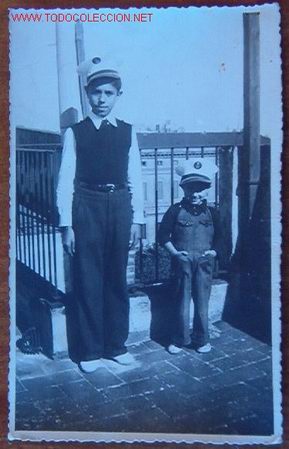 Military Antiques: Foto de ni&ntilde;os con gorra de marinero, 8,5 x 13,5 cms.
