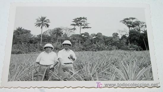 Militaria: ANTIGUA FOTOGRAFIA ORIGINAL DE MILITARES ESPA&Ntilde;OLES EN GUINEA ECUTORIAL, A&Ntilde;OS 40 - MIDE 9 X 6,3 CMS.