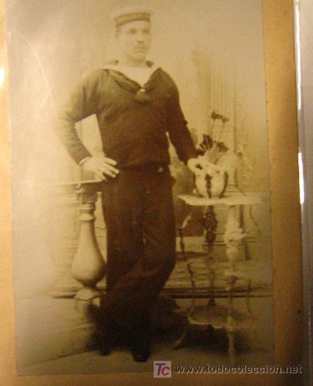 Militaria: Foto de 8,5x13 cmts. marinero &eacute;poca de Alfonso XIII  &iquest;Torpederos?