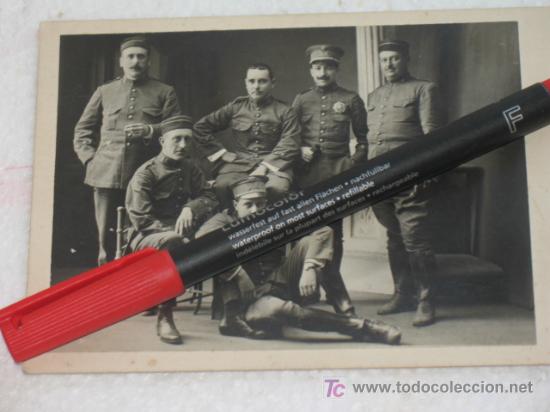 Military Antiques: Foto de grupo de Oficiales &eacute;poca AF-XIII. Uno de ellos con Cruz de Maria Cristina. Ver mas fotos.