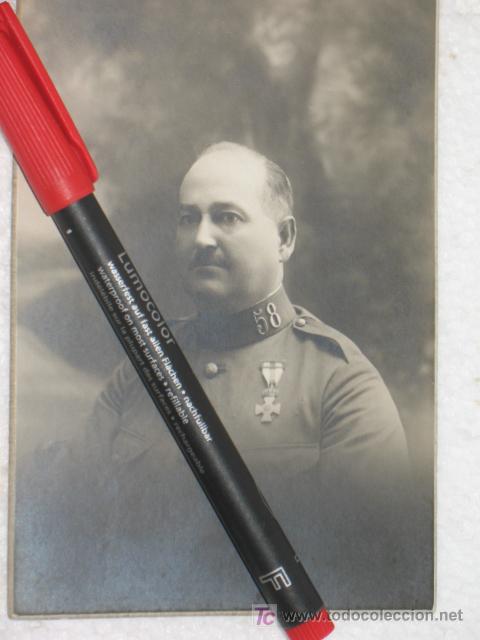 Militaria: Foto de un oficial del 58 Regimiento de Infanter&iacute;a,&eacute;poca AF-XIII. Ver mas fotos.