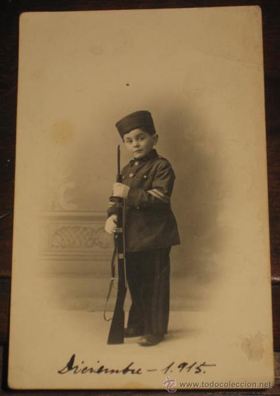 Militaria: ANTIGUA FOTOGRAFIA TAMA&Ntilde;O POSTAL DE NI&Ntilde;O CON UNIFORME DE SARGENTO, EPOCA DE ALFONSO XIII A&Ntilde;O 1915- S