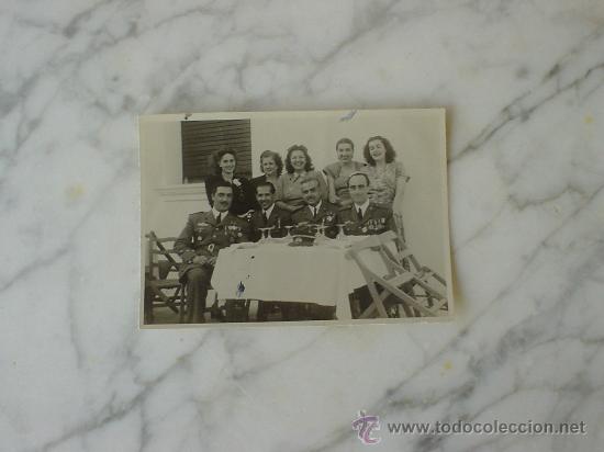 Militaria: AVIACION, FOTOGRAFIA DE OFICIALES, MED. 9 X 6 CMS.