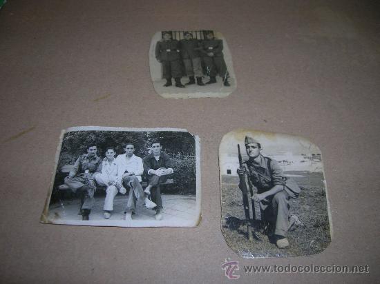 Militaria: 3 Antiguas fotografias con militares. - Miden 6 x 7,5 cm., algunas se&ntilde;ales, ver foto.