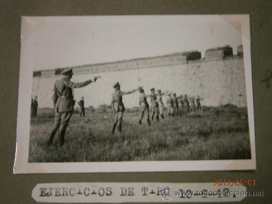 Militaria: Foto de la Policia Armada, en ejercicios de tiro, 10.06.42