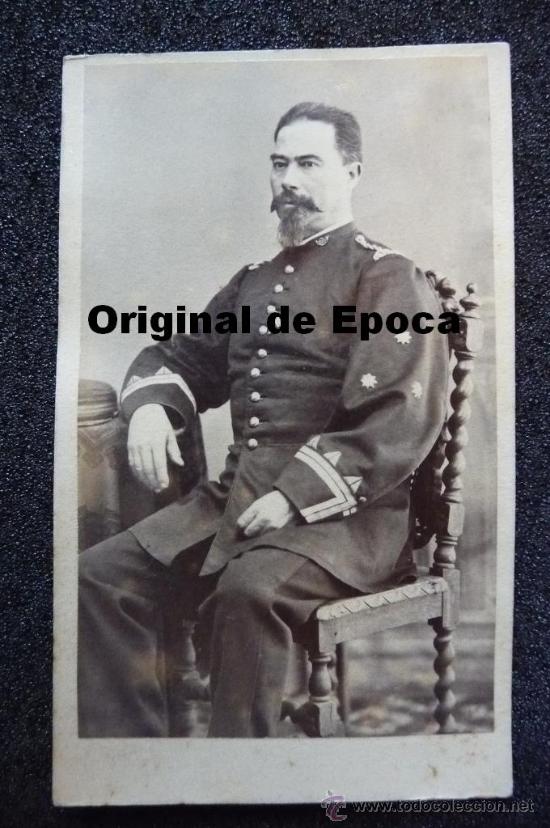 Military Antiques: (JX-344)FOTOGRAFIA DE OFICIAL DE REGIMIENTO DE CAZADORES SIGLO XIX