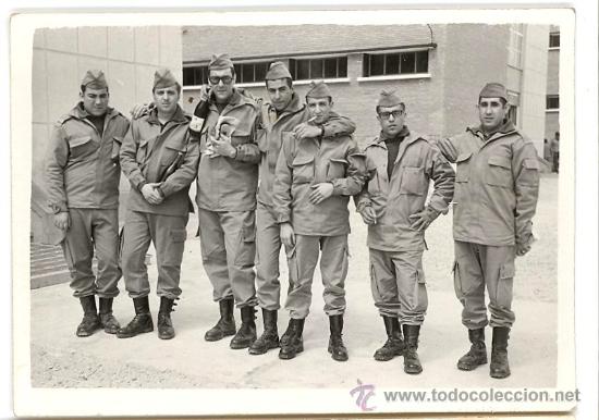 Military Antiques: Grupo de soldados durante la mili, a&ntilde;os 70 - CLC