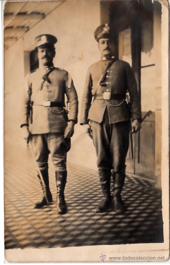 Militaria: Dos suboficiales argentinos con sable - CLC