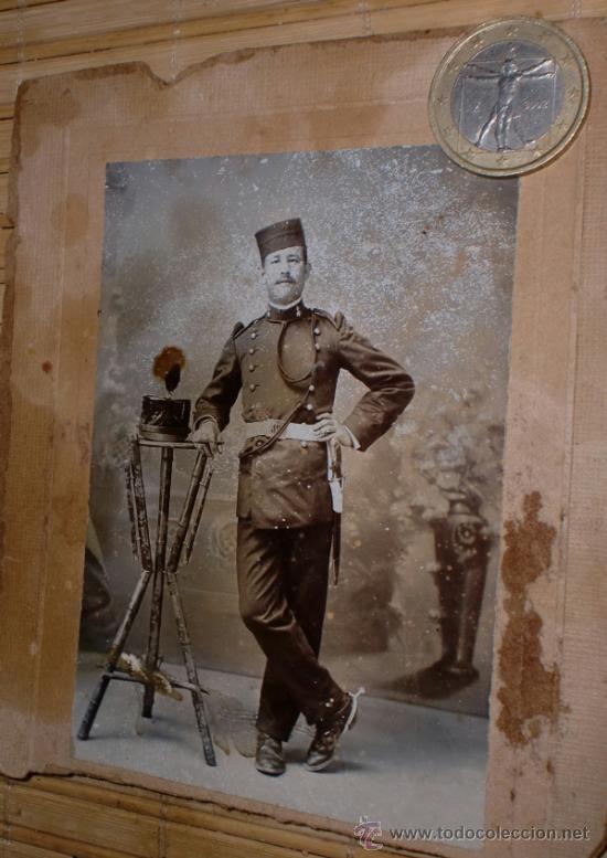 Militaria: Foto soldado de artilleria 12 regimiento alfonsino