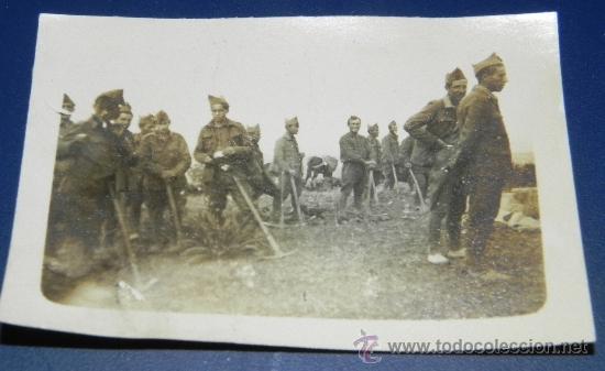 Military Antiques: ANTIGUA FOTOGRAFIA DE LEGIONARIOS ATRINCHERANDOSE, GUERRA DEL RIF, 1925 CAMPA&Ntilde;A DE MARRUECOS, PROTEC