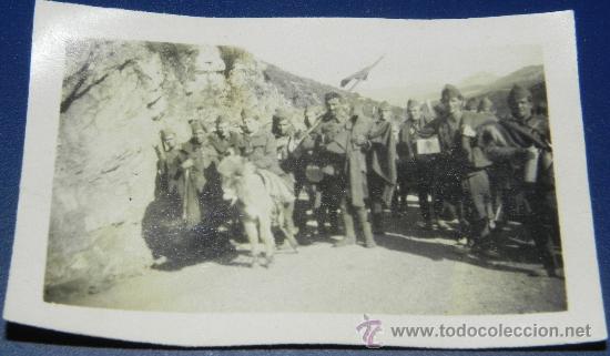 Military Antiques: ANTIGUA FOTOGRAFIA DE LEGIONARIO JUNTO CON INDIGENA MARROQUI, GUERRA DEL RIF, 1925 CAMPA&Ntilde;A DE MARRUE