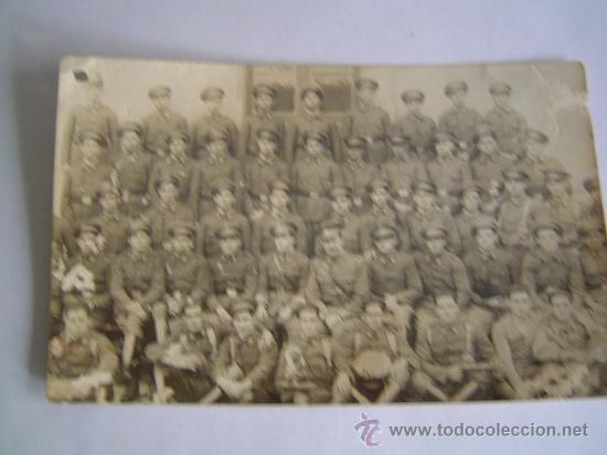 Military Antiques: Fotografia militar grupo de soldados
