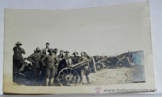 Military Antiques: ANTIGUA FOTOGRAFIA DE LA GUERRA DEL RIF, REGULARES CON CA&Ntilde;ONES EN EL FRENTE, MIDE 7 X 4,5 CMS.
